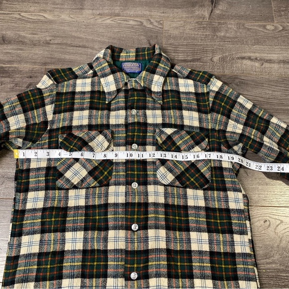 Vintage Pendleton wool button up shirt 100 % pure virgin wool made in USA - Picture 6 of 12
